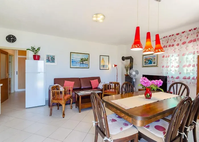 Marija, Korcula بيت للعطل Babina